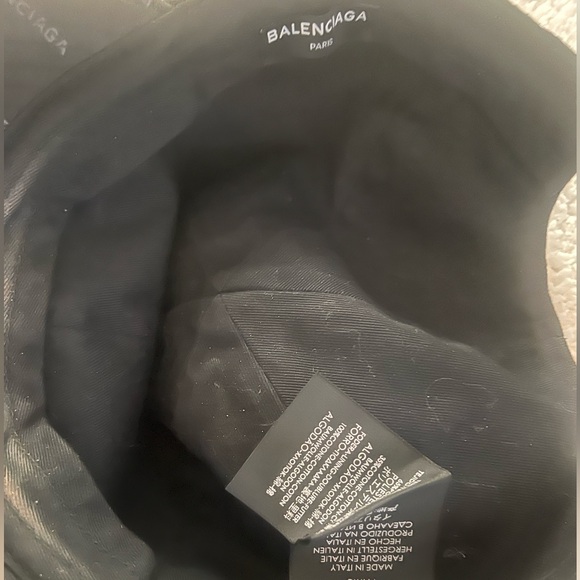 Used balenciaga hat. Authentic. LARGE. Unisex - Picture 3 of 6